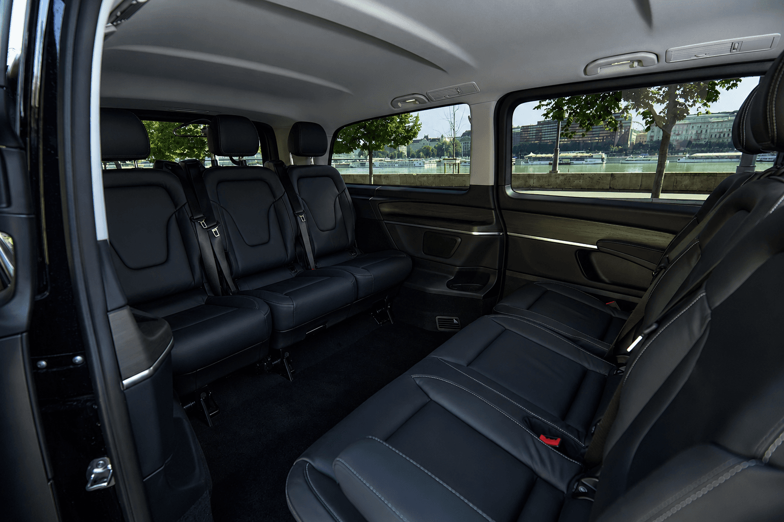 REAR SEATS