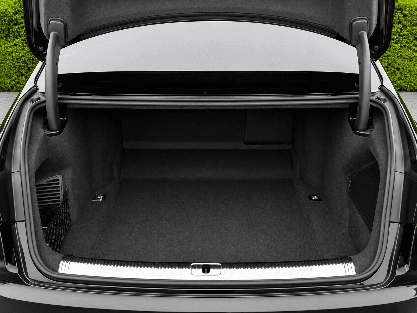 LUGGAGE SPACE